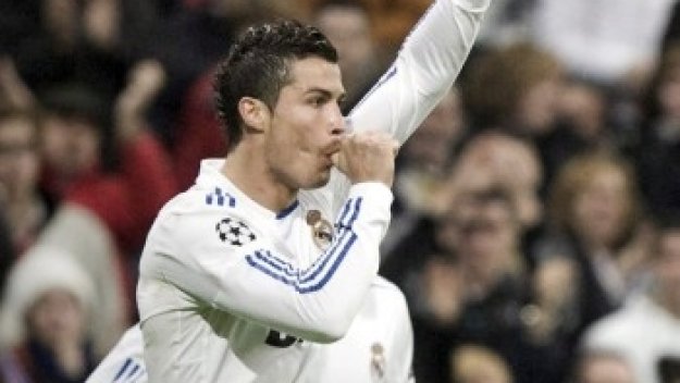 Роналдо се изравни с Ди Стефано