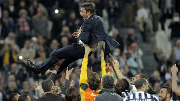 Великолепната осморка на Юве