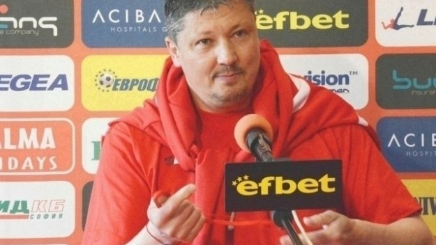Изненада! ЦСКА стартира преговори с Любо Пенев