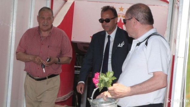 ЦСКА маха и Дуци, и Пената