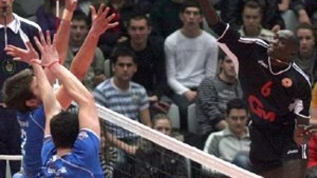 Станаха ясни полуфиналистите във волейболните ни плейофи