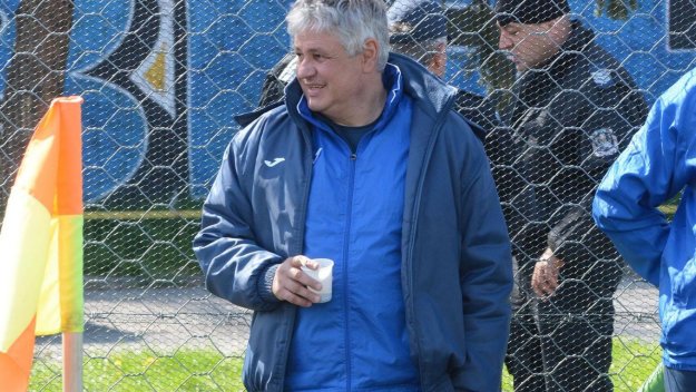 Левски чака "да" от таен нападател до дни