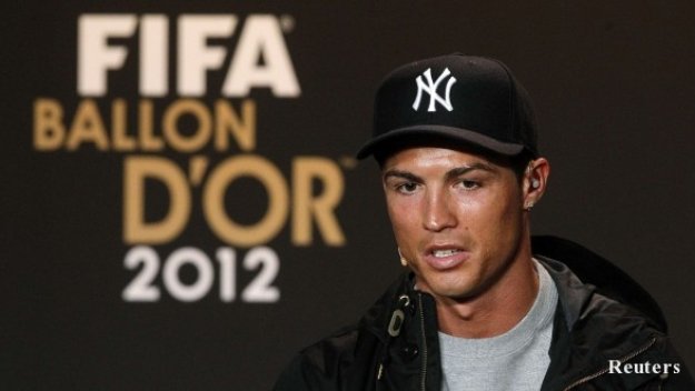 Кристиано не изключи напускане след 2015-а