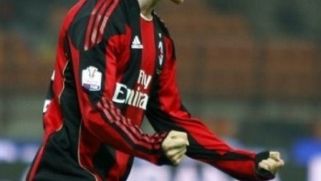 Милан отупа 3:0 Бари