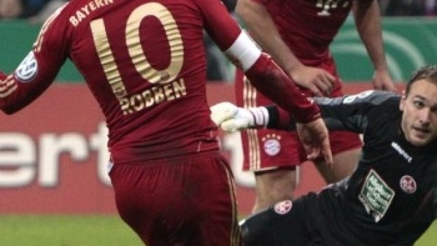 Робен спал с капитанската лента след мача