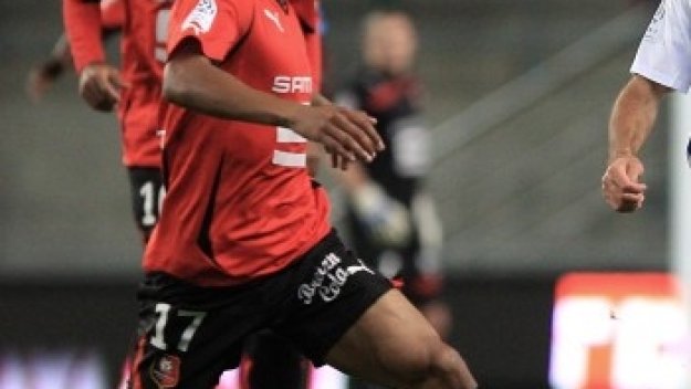 Реал пита за звезда на Рен