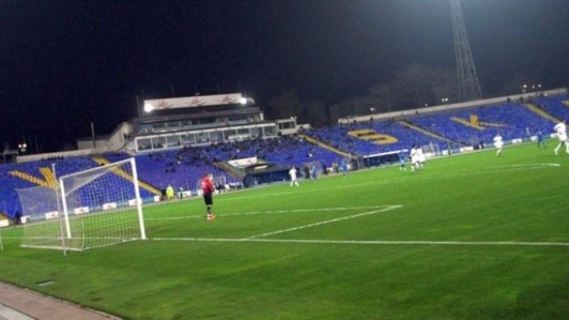 БФС, не гонете от стадионите оцелелите фенове на ЦСКА и Левски!