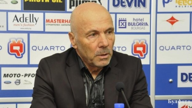 Гочето иска Чипев и Дафчев в Черноморец