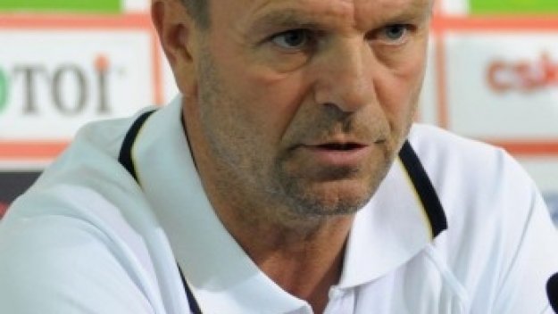 Дисципът не наказа Стойчо Младенов