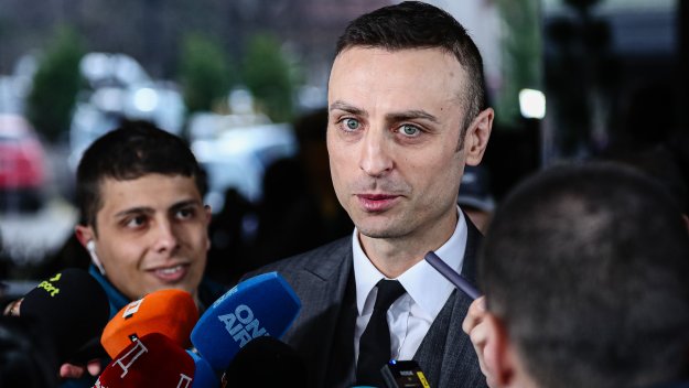 Бербатов: Общността иска ново начало! Очаквам да спечеля