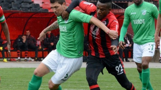 Берое продължава наказателната си акция, този път го отнесе Пирин