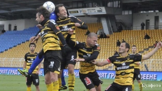 Чужденците напуснаха Перник