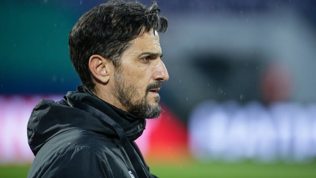 Уволнението е близо: И Локо се изгаври с Берое