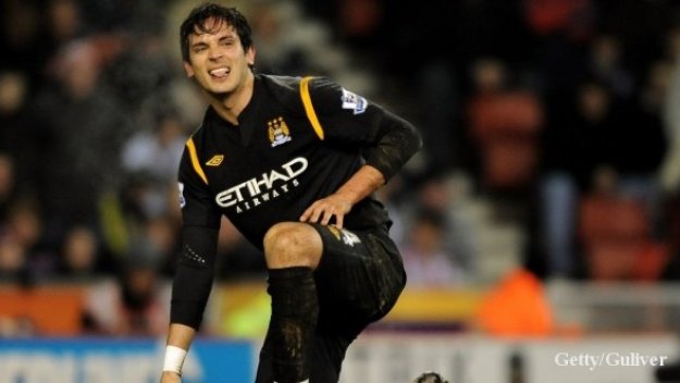 Испански слабак пожела Санта Крус