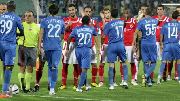 ЦСКА и Левски се местят в Гърция