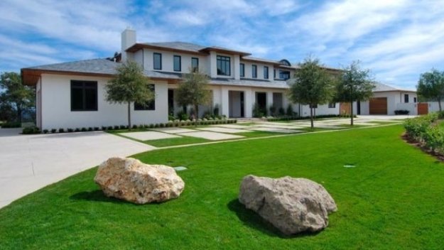 Кризата удари и Пийт Сампрас