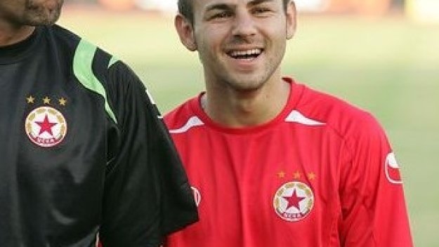 Алчнотия провалила трансфера на Делев