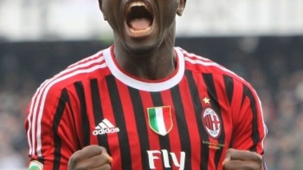 Милан си върна първото място