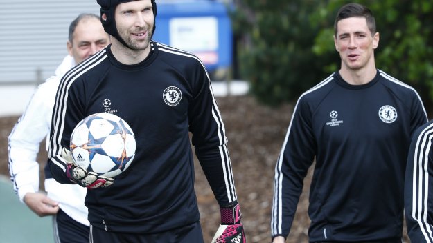 Чех претърпя успешна операция на рамото