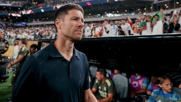 Високо напрежение: Играчите на Реал провеждат „голям разговор“