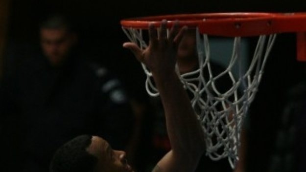 Лукойл Академик бие и в Швейцария