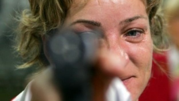 Провал за Мария Гроздева на пистолет