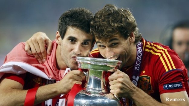 Хайнкес напира за Шави Мартинес