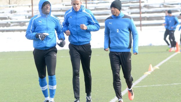 Бру: Защитата не е само онези четиримата отзад