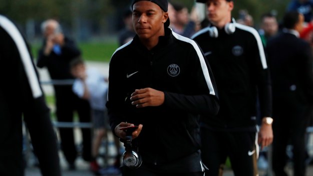 ПСЖ: Други клубове даваха повече за Мбапе