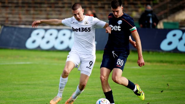 Първа лига се завръща с два мача