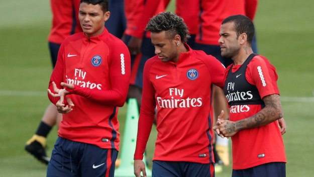 Неймар ще може да дебютира в неделя