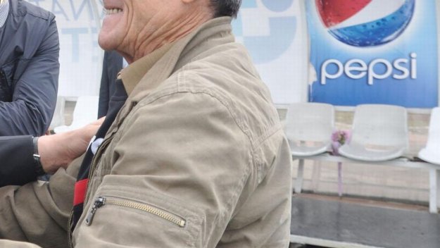 Чико удари рамо на Мъри