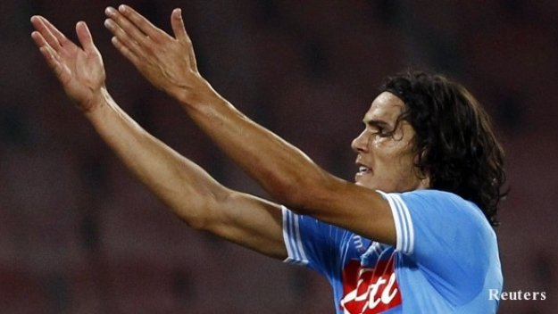 Кавани се гласи за хеттрик срещу Лацио