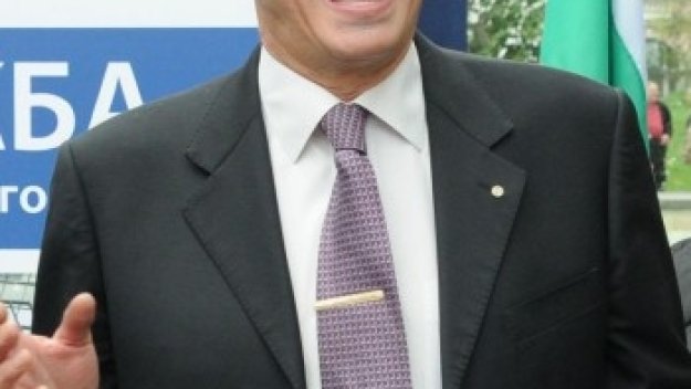 Стефан-усмивката: Шансовете ни срещу Англия са минимални