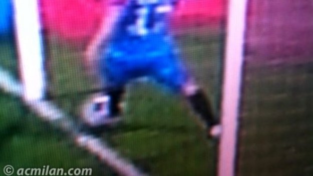 Война със снимки между Милан и Юве