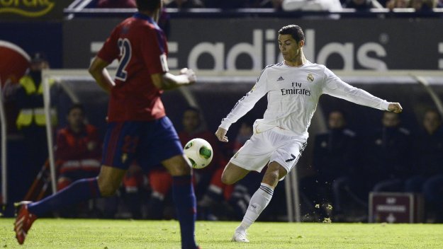 Роналдо стигна кота 30 за сезона