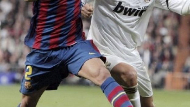 Свършиха билетите за Барса - Реал