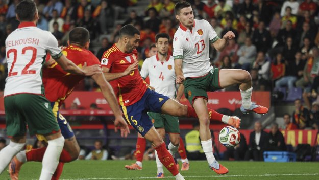 След 1:10: Трагичните ни национали сринаха България с още 5 места