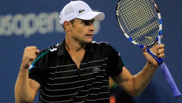 Родик пречупи Майкъл Ръсел