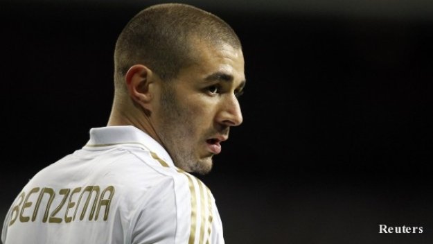 Бензема се изравни по голове със Зидан