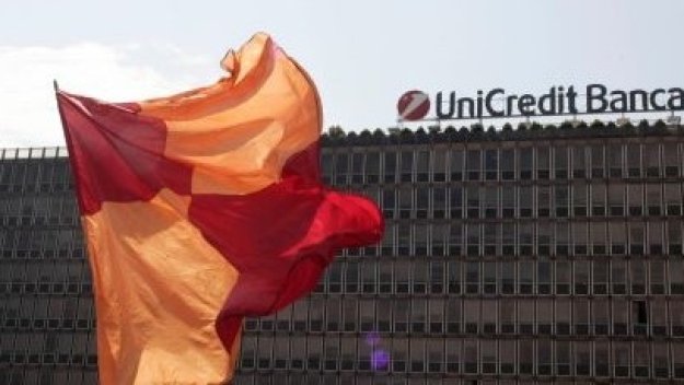 Шефовете на УниКредит доволни от сделката с Рома