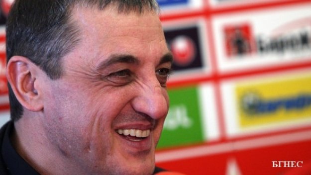 &quot;Титан&quot; връща ЦСКА на Сашо Апашо