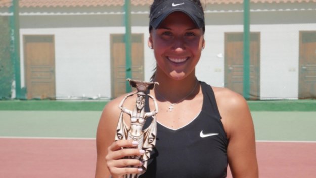 Джулия Терзийска няма спирка, грабна трета титла за сезона