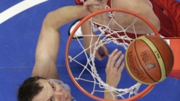 Сърбите биха Турция в трилър