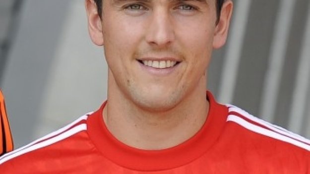 Арестуваха Даунинг заради побой над бившо гадже