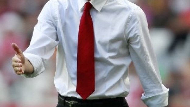 Венгер се надява на бързо решение