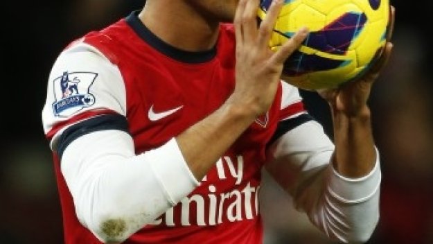 Венгер: Преговаряме с Уолкът