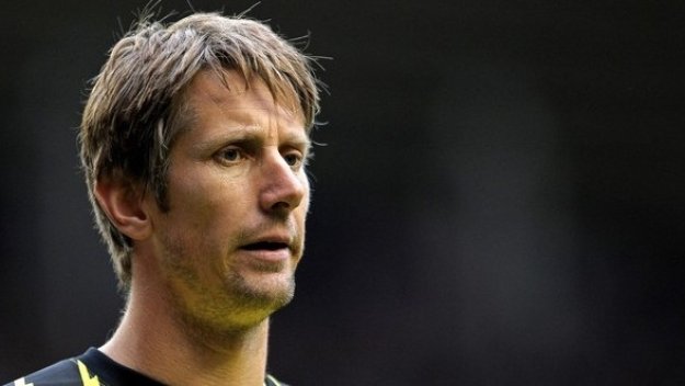 Ван Дер Саар: Още не е сигурно, че ще спра с футбола след този сезон