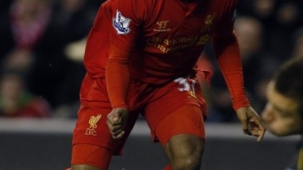 Обвиниха Рахим Стърлинг за побой