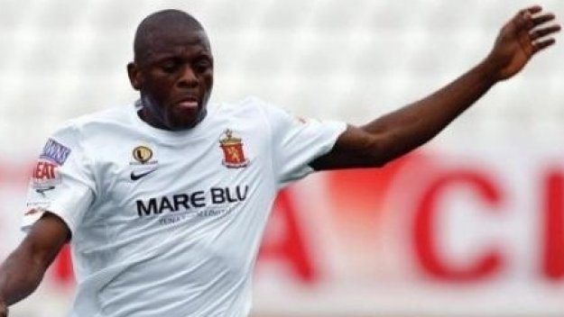 Левски се разминава с камерунско крило